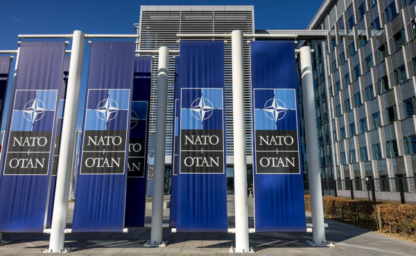 
                    Kyiv Post узнал, что США пообещали Украине больше оружия к Рождеству
                
