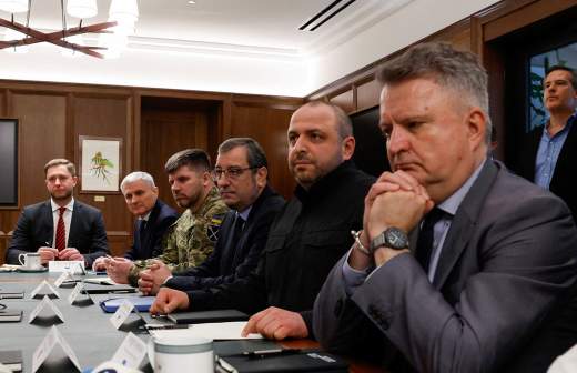 
                    В Европарламенте назвали вступление Украины в НАТО и ЕС единственной дорогой к миру

        