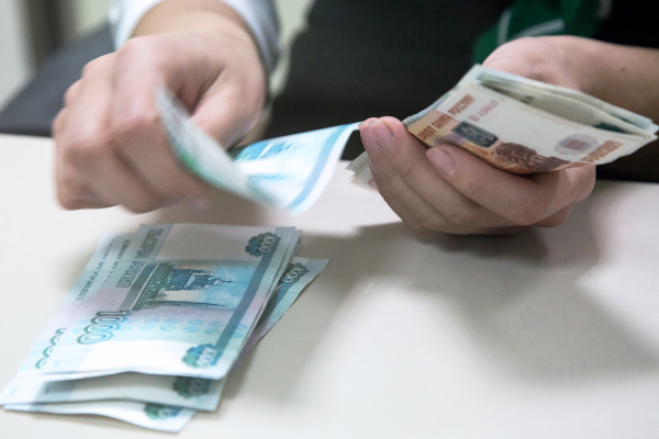 С нового года вырастут МРОТ, пенсии и социальные выплаты