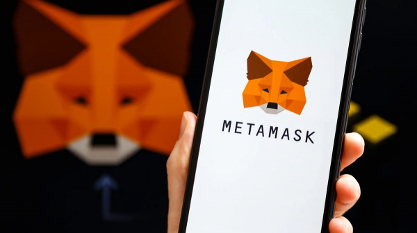 
                    Кошелёк MetaMask добавил рынки прогнозов Polymarket в своё мобильное приложение                