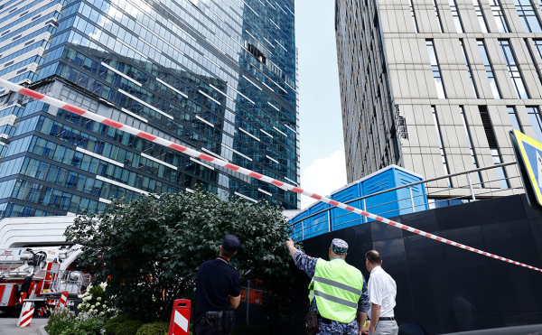 
                    Число сбитых на подлете к Москве дронов выросло до шести
                