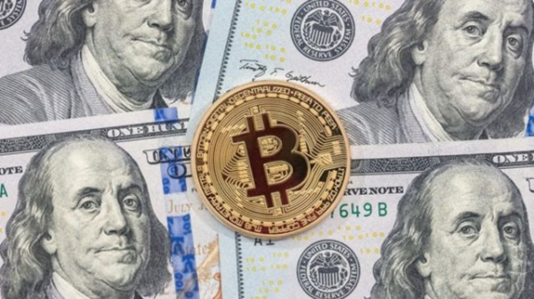 Потери BTC к доллару оказались в 10 раз ниже, чем к рублю