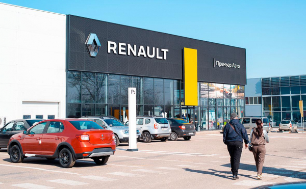 
                    Правительство включило Renault в санкционный список
                