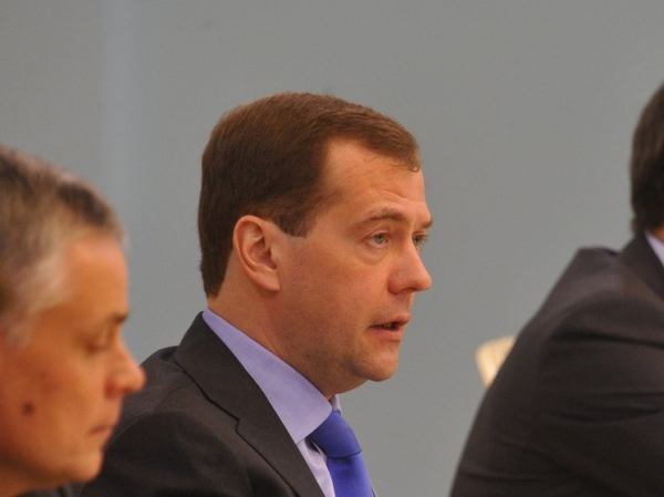 Медведев прилетел в Пхеньян