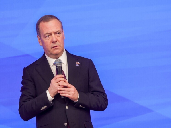 Медведев заявил о преемственности нынешних властей Украины с бандеровским режимом