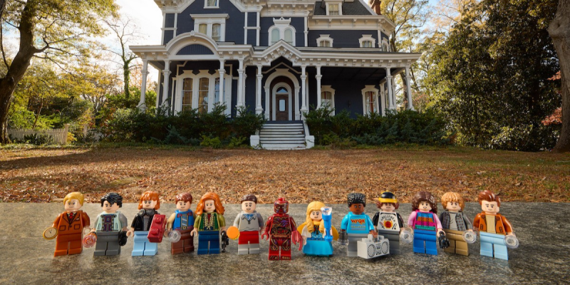 Netflix и Lego представили уникальный набор-трансформер по &laquo;Очень странным делам&raquo;