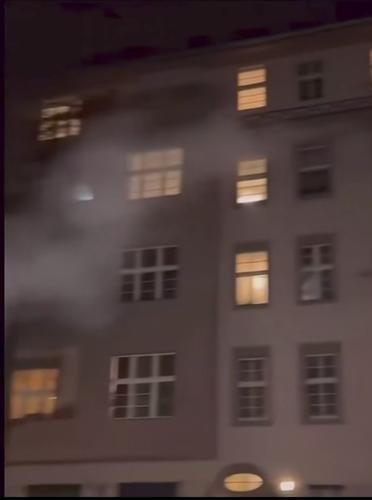 В новогоднюю ночь мигранты в Берлине устроили &laquo;жаркий новогодний сюрприз&raquo; немцам &mdash; сожгли сразу 12 квартир 