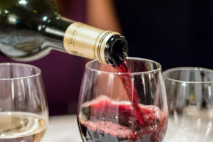 Полезно ли пить красное вино каждый день