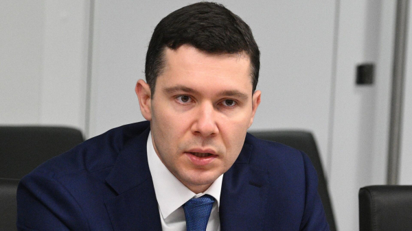 Алиханов предложил ввести обязательную маркировку на сумки и чемоданы из натуральной кожи