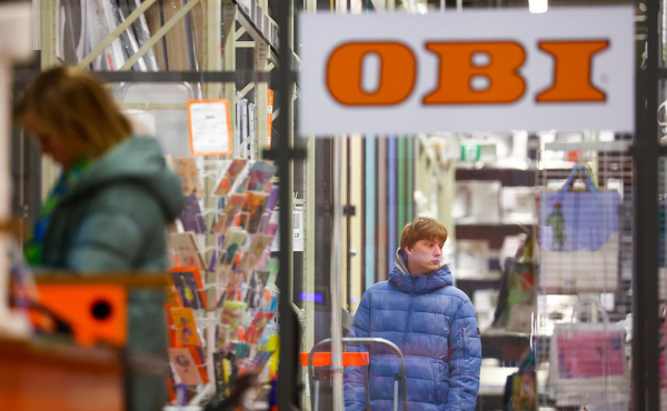 
                    &laquo;Лента&raquo; объявила о ребрендинге OBI
                