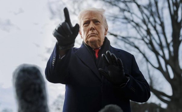 Трамп ответил на вопрос, как далеко зайдет по Гренландии: «Вы узнаете»
Трамп ответил на вопрос, как далеко зайдет по Гренландии: «Вы узнаете»